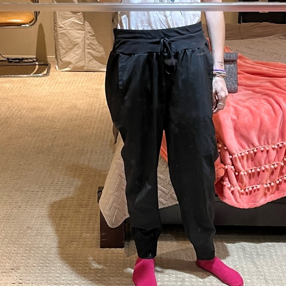 CALIA Truelight Cargo Pocket Joggers. - Picture 3 of 11